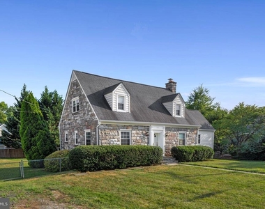 603 Martin Avenue - Photo Thumbnail 24