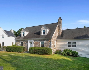 603 Martin Avenue - Photo Thumbnail 23