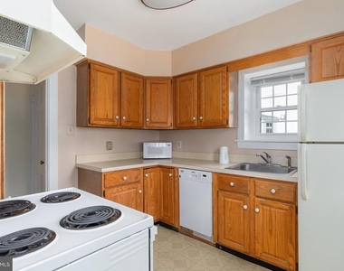 603 Martin Avenue - Photo Thumbnail 10