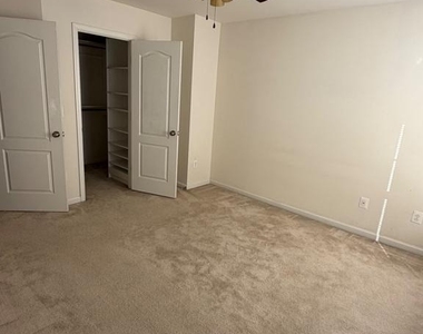 43297 Novi Terrace - Photo Thumbnail 17