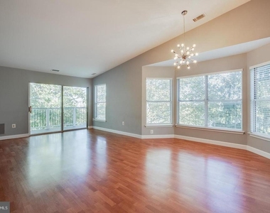 20575 Snowshoe Square - Photo Thumbnail 8