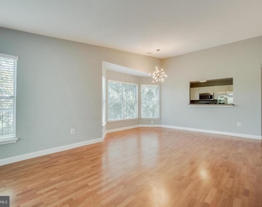 20575 Snowshoe Square - Photo Thumbnail 4