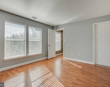 20575 Snowshoe Square - Photo Thumbnail 24