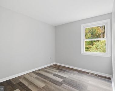 3151 Ellenwood Drive - Photo Thumbnail 17