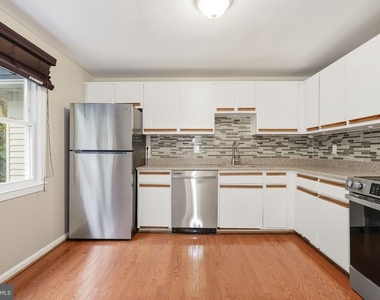 3151 Ellenwood Drive - Photo Thumbnail 10