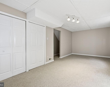 3151 Ellenwood Drive - Photo Thumbnail 23