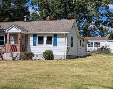 7104 Judith Avenue - Photo Thumbnail 2