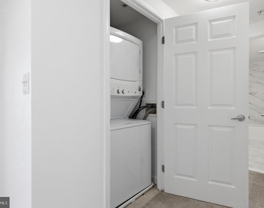 2726 Gallows Road - Photo Thumbnail 17