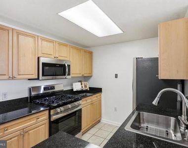 2726 Gallows Road - Photo Thumbnail 8
