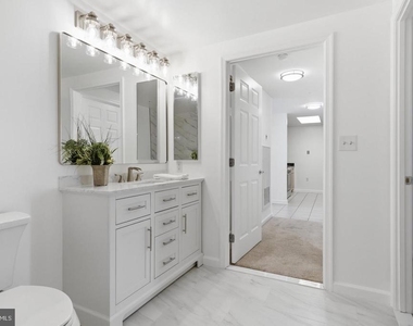 2726 Gallows Road - Photo Thumbnail 3