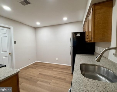 7503 Ashby Lane - Photo Thumbnail 13