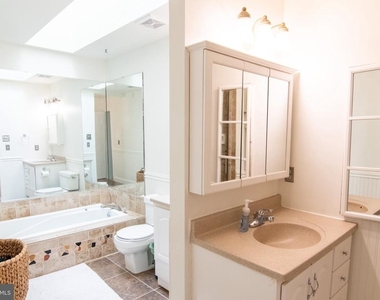 2207 Cedar Cove Court - Photo Thumbnail 19
