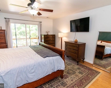 2207 Cedar Cove Court - Photo Thumbnail 17