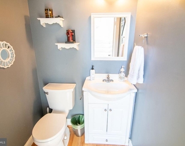 2207 Cedar Cove Court - Photo Thumbnail 13