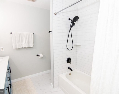 2207 Cedar Cove Court - Photo Thumbnail 28