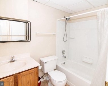 2207 Cedar Cove Court - Photo Thumbnail 32