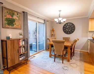 2207 Cedar Cove Court - Photo Thumbnail 8