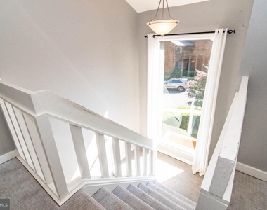 2207 Cedar Cove Court - Photo Thumbnail 14