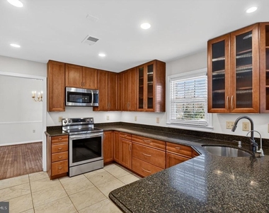 102 Cunningham Park Court Se - Photo Thumbnail 6
