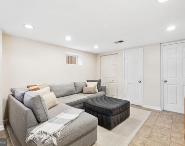 19 E Custis Avenue - Photo Thumbnail 21