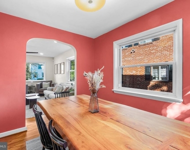 19 E Custis Avenue - Photo Thumbnail 11