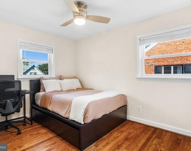 19 E Custis Avenue - Photo Thumbnail 20