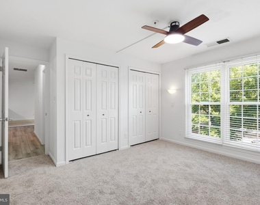 244 S Reynolds Street - Photo Thumbnail 2