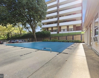 244 S Reynolds Street - Photo Thumbnail 23