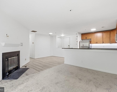 244 S Reynolds Street - Photo Thumbnail 17