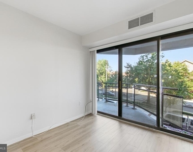 1530 Key Boulevard - Photo Thumbnail 19