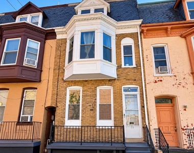 314 Reinecke Place - Photo Thumbnail 5