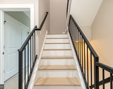 2406 N 3rd Street - Photo Thumbnail 16