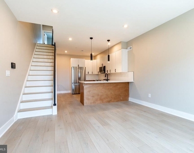 2406 N 3rd Street - Photo Thumbnail 3