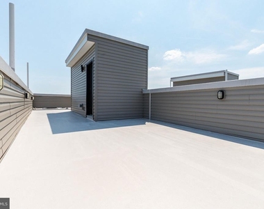 2406 N 3rd Street - Photo Thumbnail 1