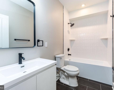 2406 N 3rd Street - Photo Thumbnail 6