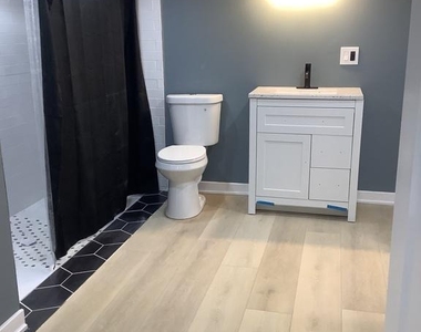 5009 N Camac Street - Photo Thumbnail 5
