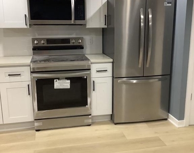 5009 N Camac Street - Photo Thumbnail 3