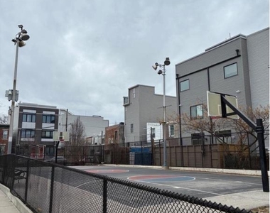 2061 E Hagert Street - Photo Thumbnail 2