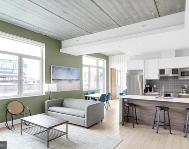 313 Race Street - Photo Thumbnail 27