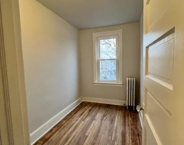 2025 Conlyn Street - Photo Thumbnail 13