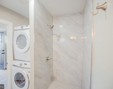 202 N Aberdeen Avenue - Photo Thumbnail 11