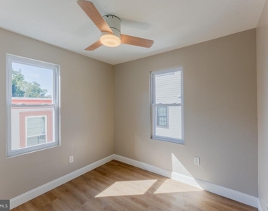 202 N Aberdeen Avenue - Photo Thumbnail 17