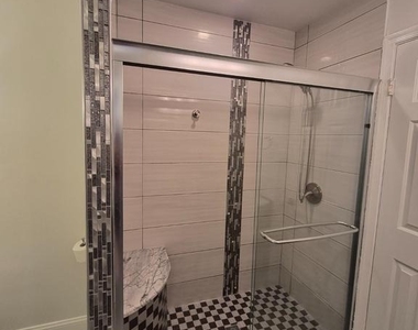 36 Banbury Court - Photo Thumbnail 12
