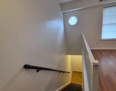 36 Banbury Court - Photo Thumbnail 9