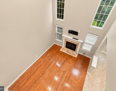 506 Coachwood Court - Photo Thumbnail 13