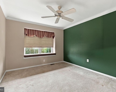 506 Coachwood Court - Photo Thumbnail 32