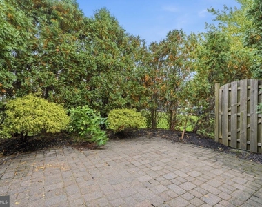 506 Coachwood Court - Photo Thumbnail 35