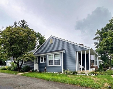 398 Franklin Avenue - Photo Thumbnail 18
