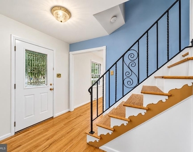 292 Glenn Avenue - Photo Thumbnail 12