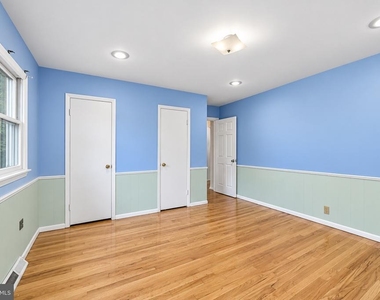 292 Glenn Avenue - Photo Thumbnail 14